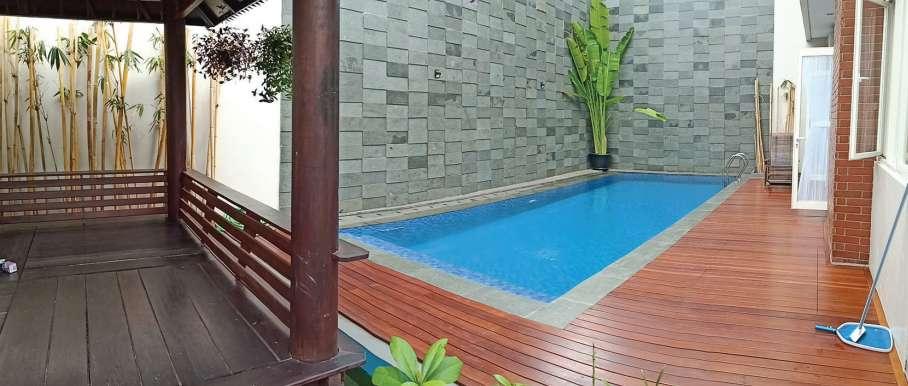 Private Pool Serpong – Mrs. Neneng’s House